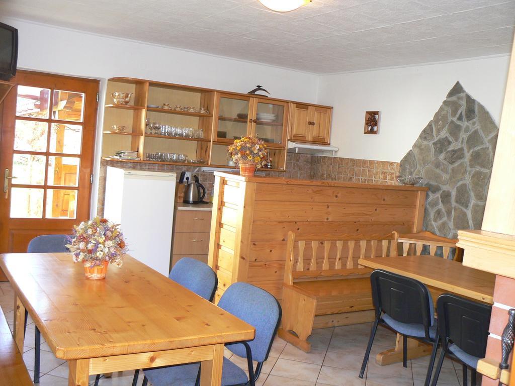 Guest House Pieninka Lesnica Екстер'єр фото